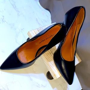 Black Pinch Toe High Heals